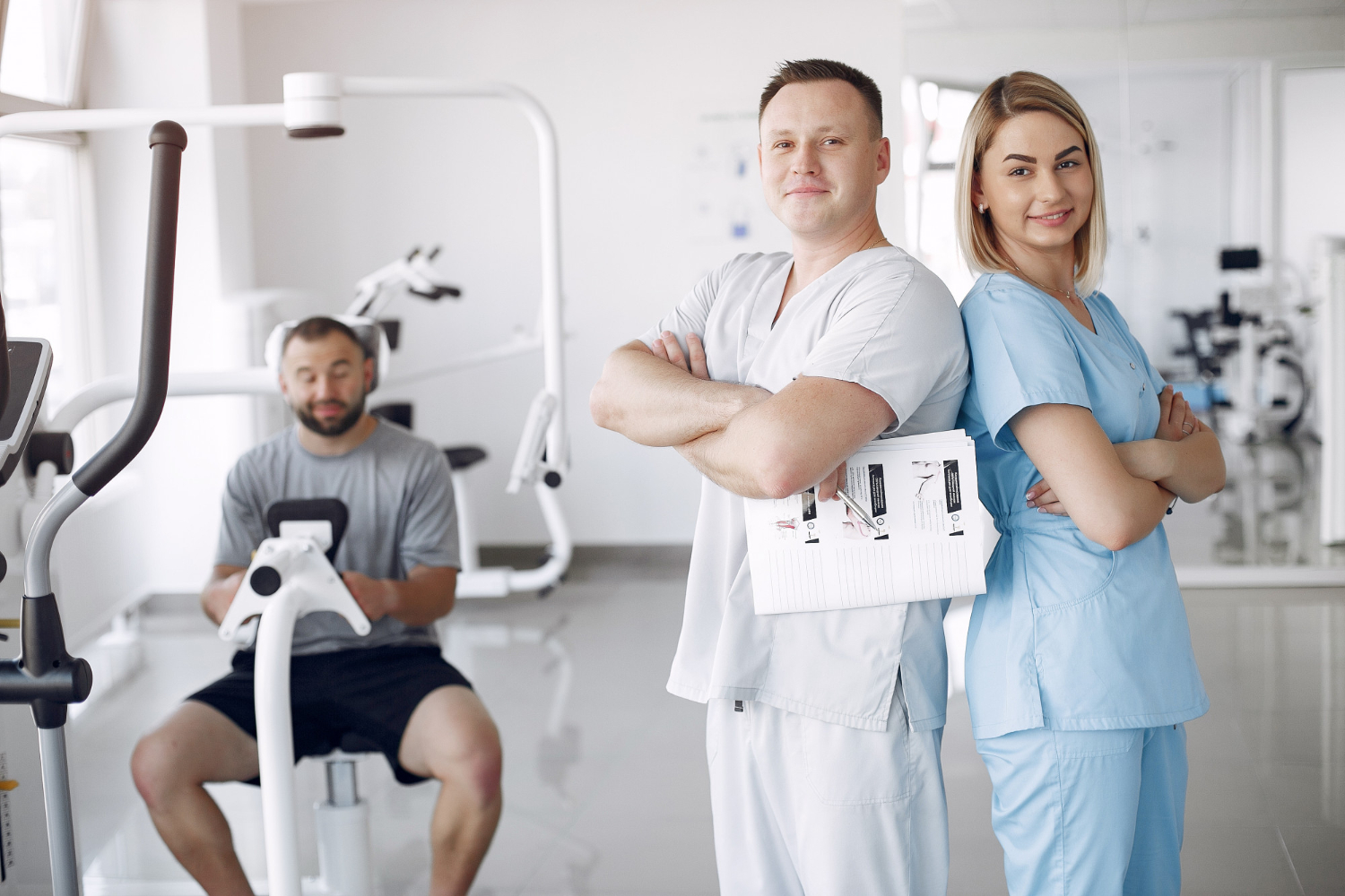 Team of professional physiotherapists at Al Sharaf Medical Center providing rehabilitation services